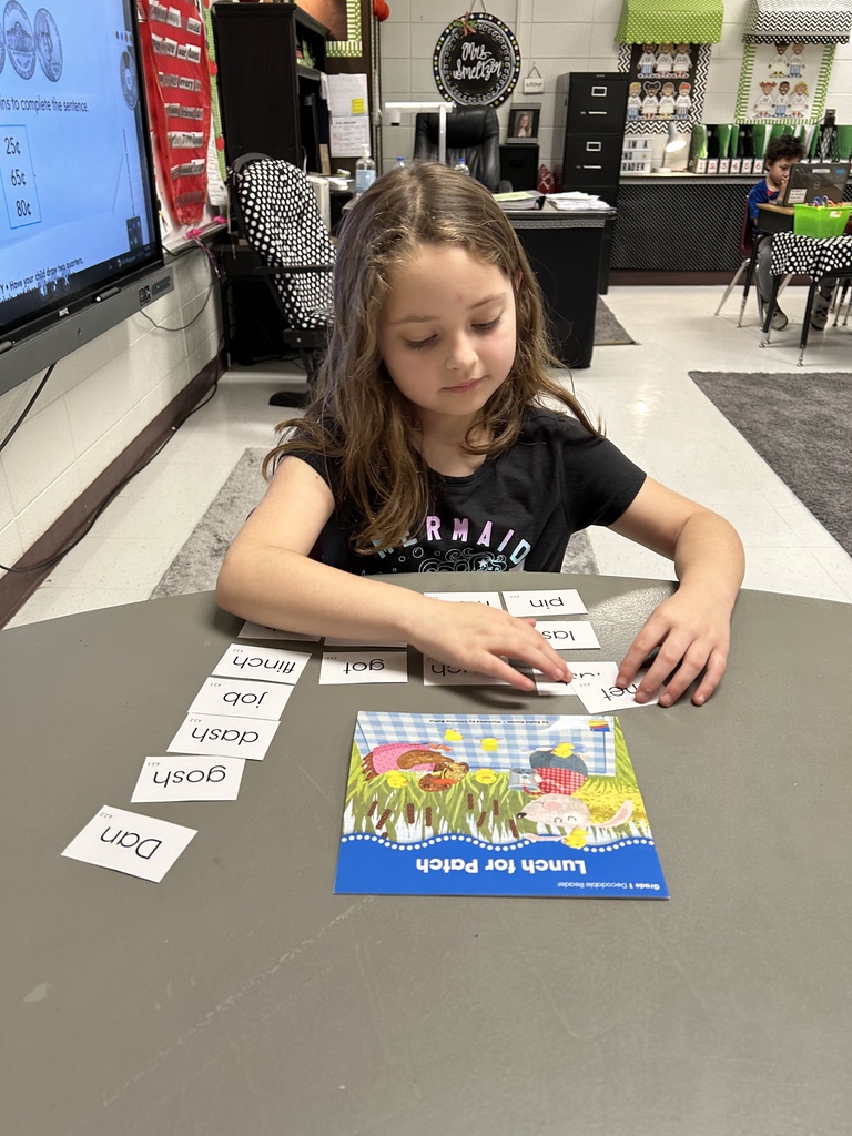 children working with words